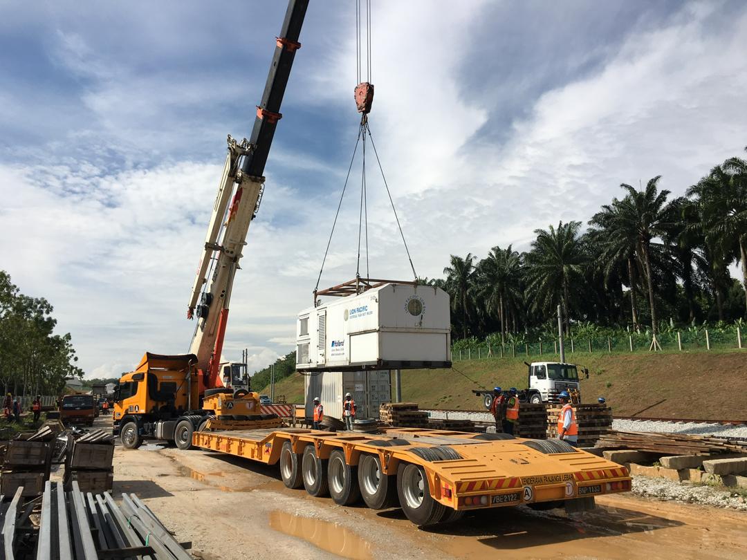 Low Loader Trucks